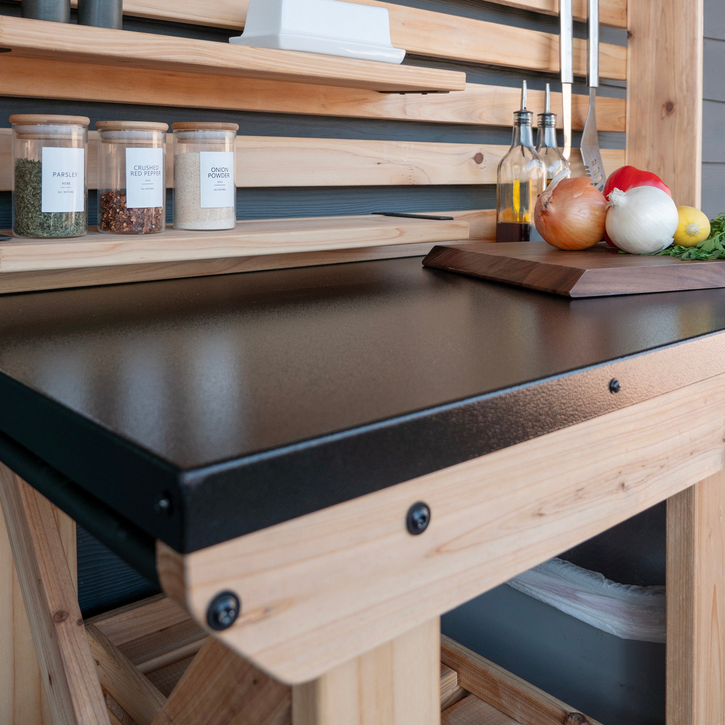 Hutch/Serving Station