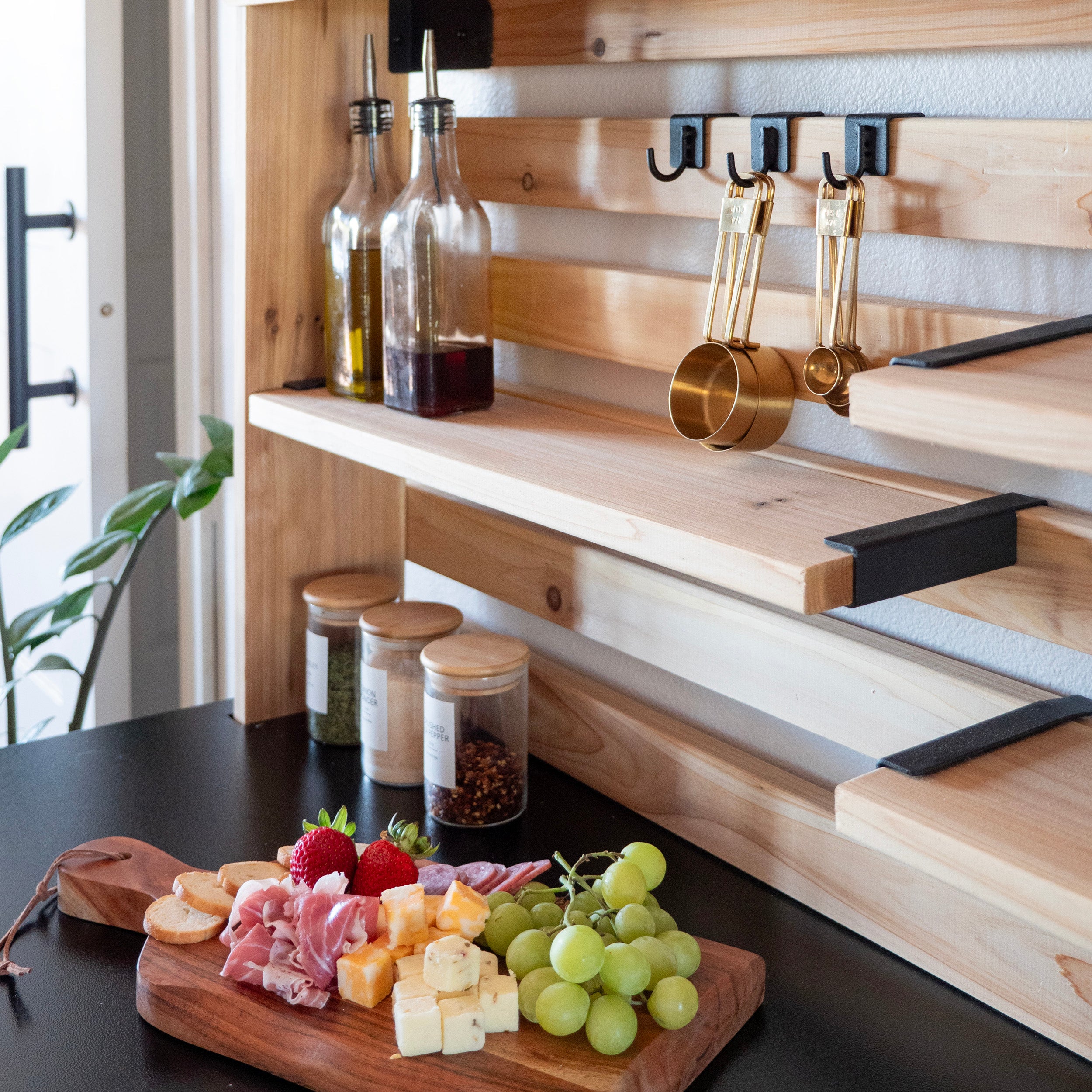 Hutch Service Station movable shelving