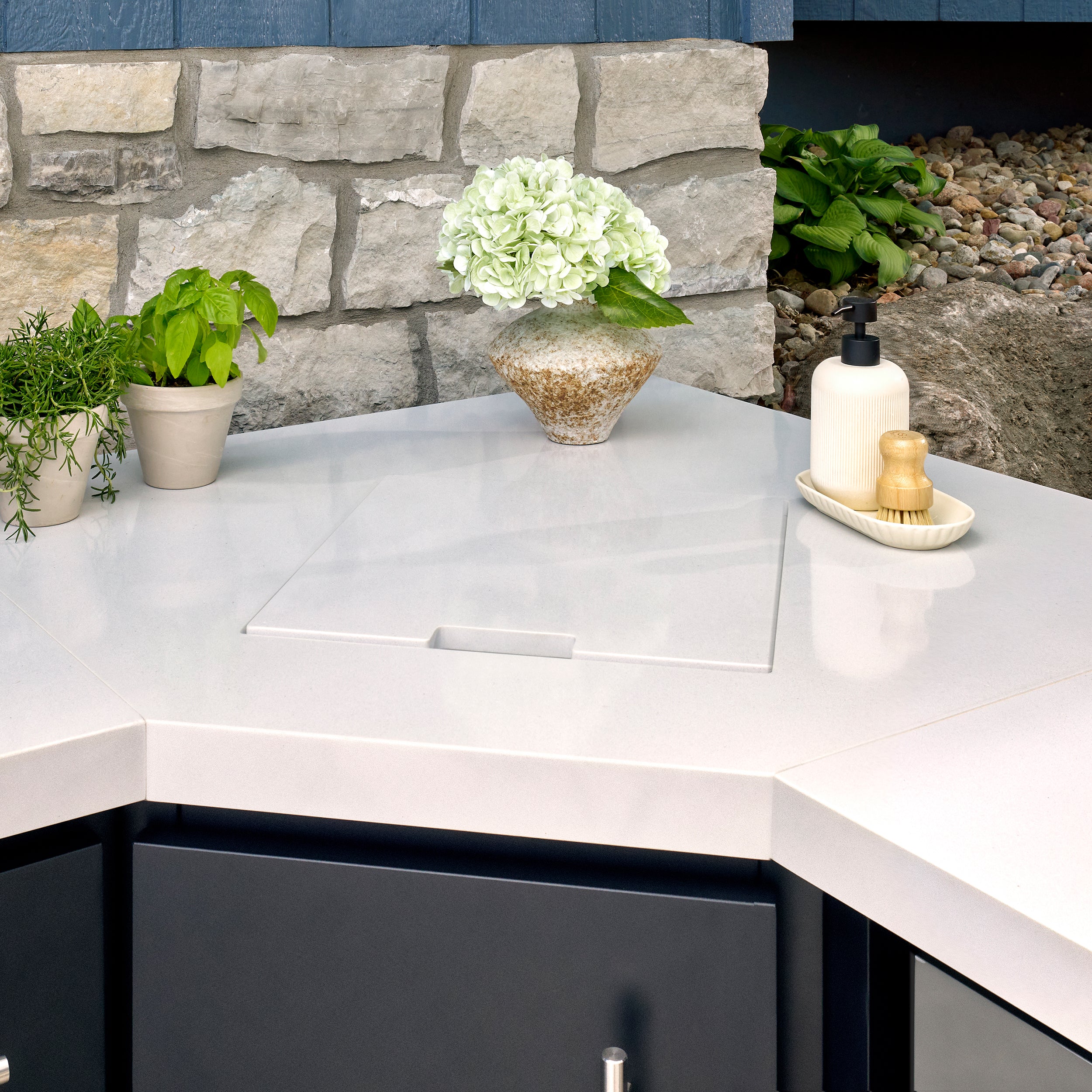 Emory Corner Outdoor Kitchen Island - Combo