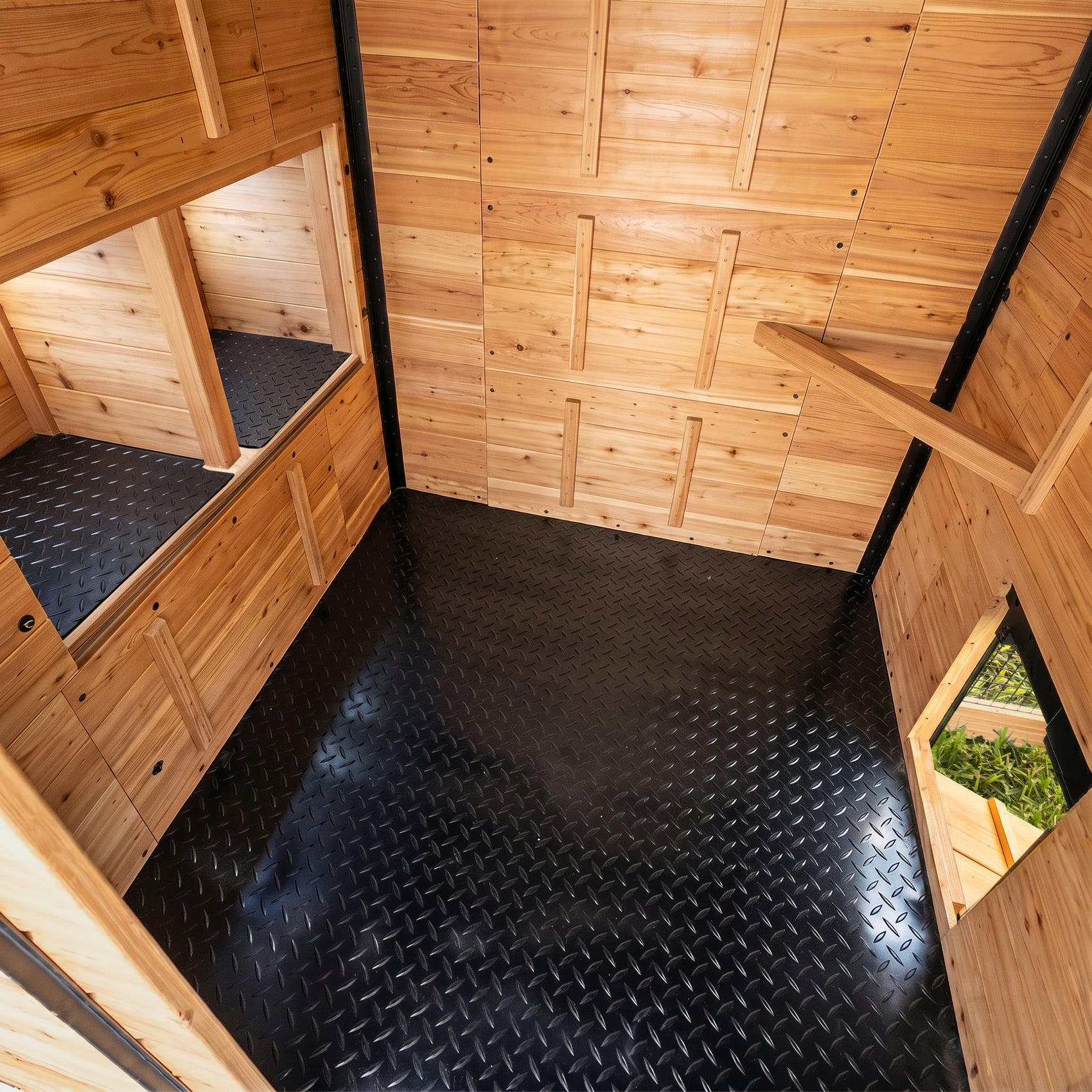 Sweetwater Chicken Coop - Brown