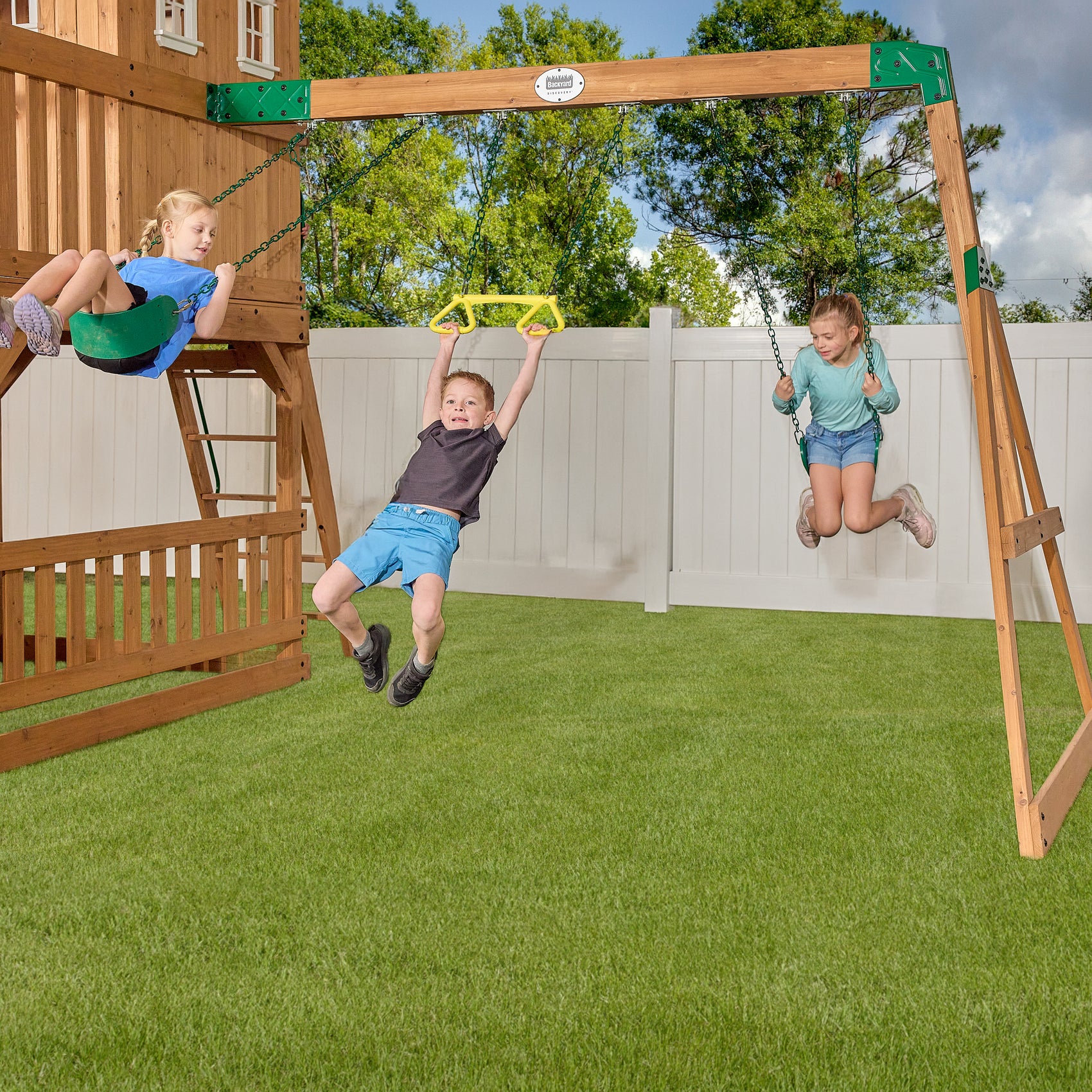 Voyager Swing Set