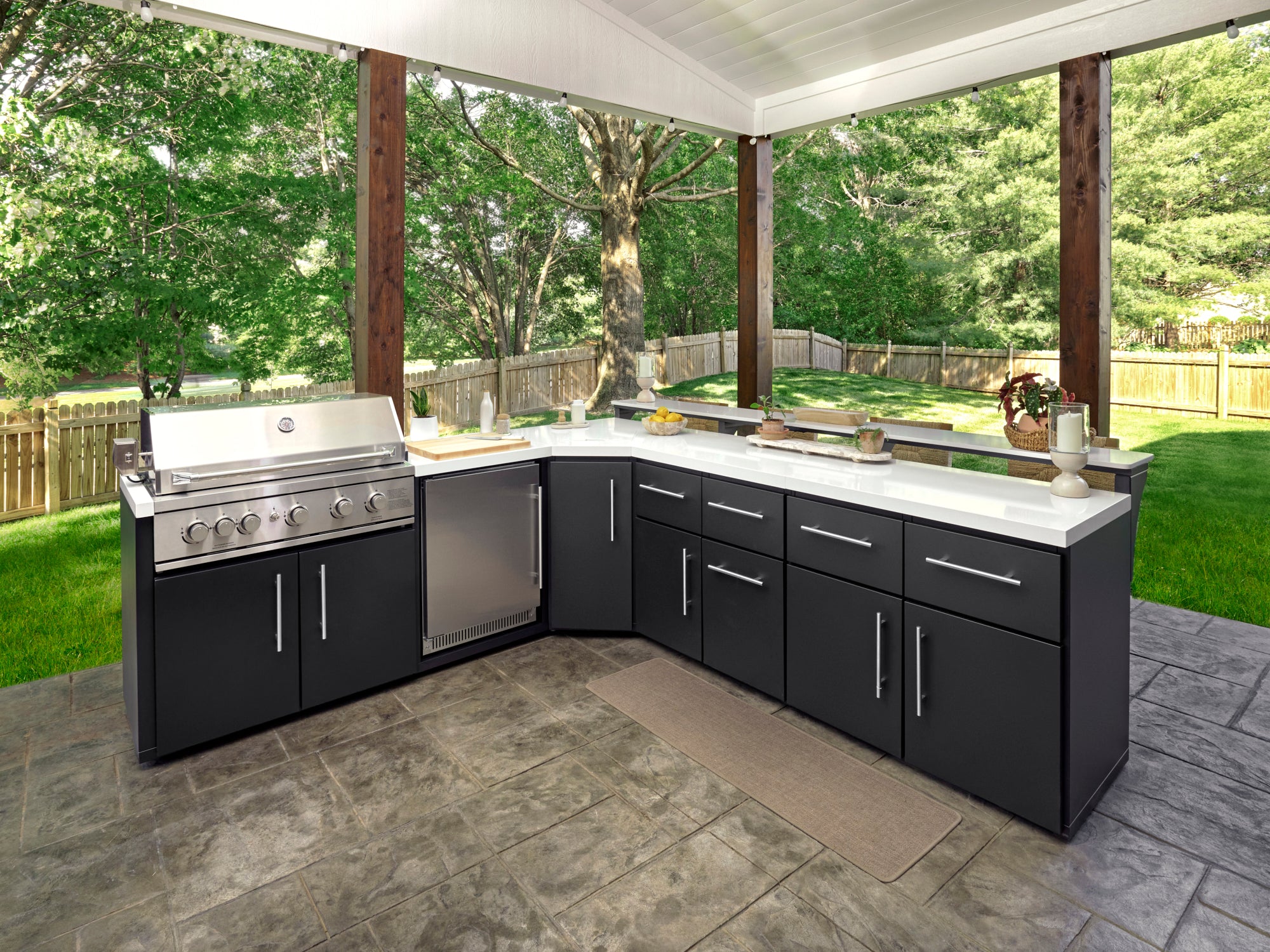 Emory Corner | Outdoor Kitchen Island and Bar with Built-In Grill