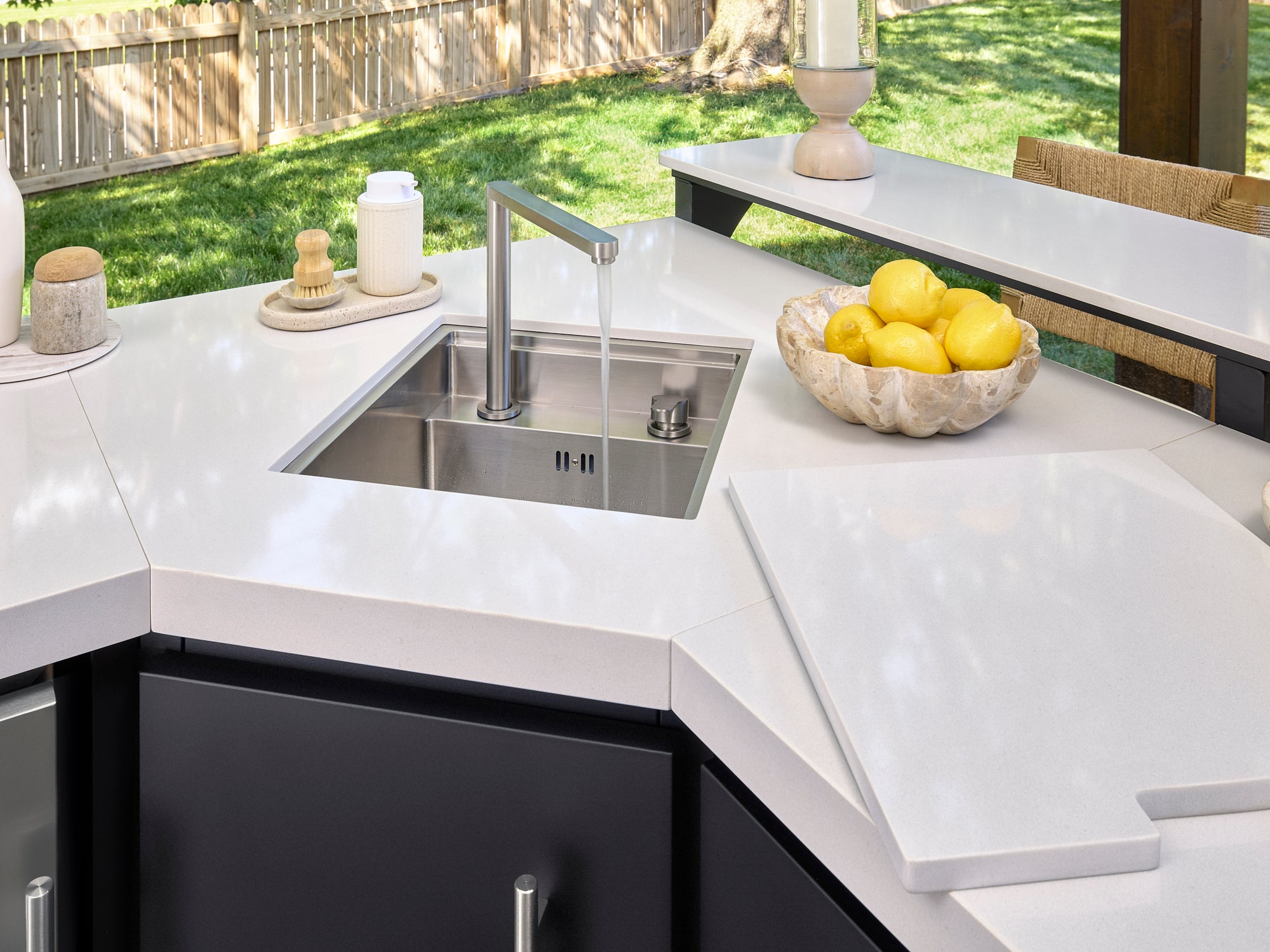 Emory Corner | Outdoor Kitchen Island and Bar with Built-In Grill
