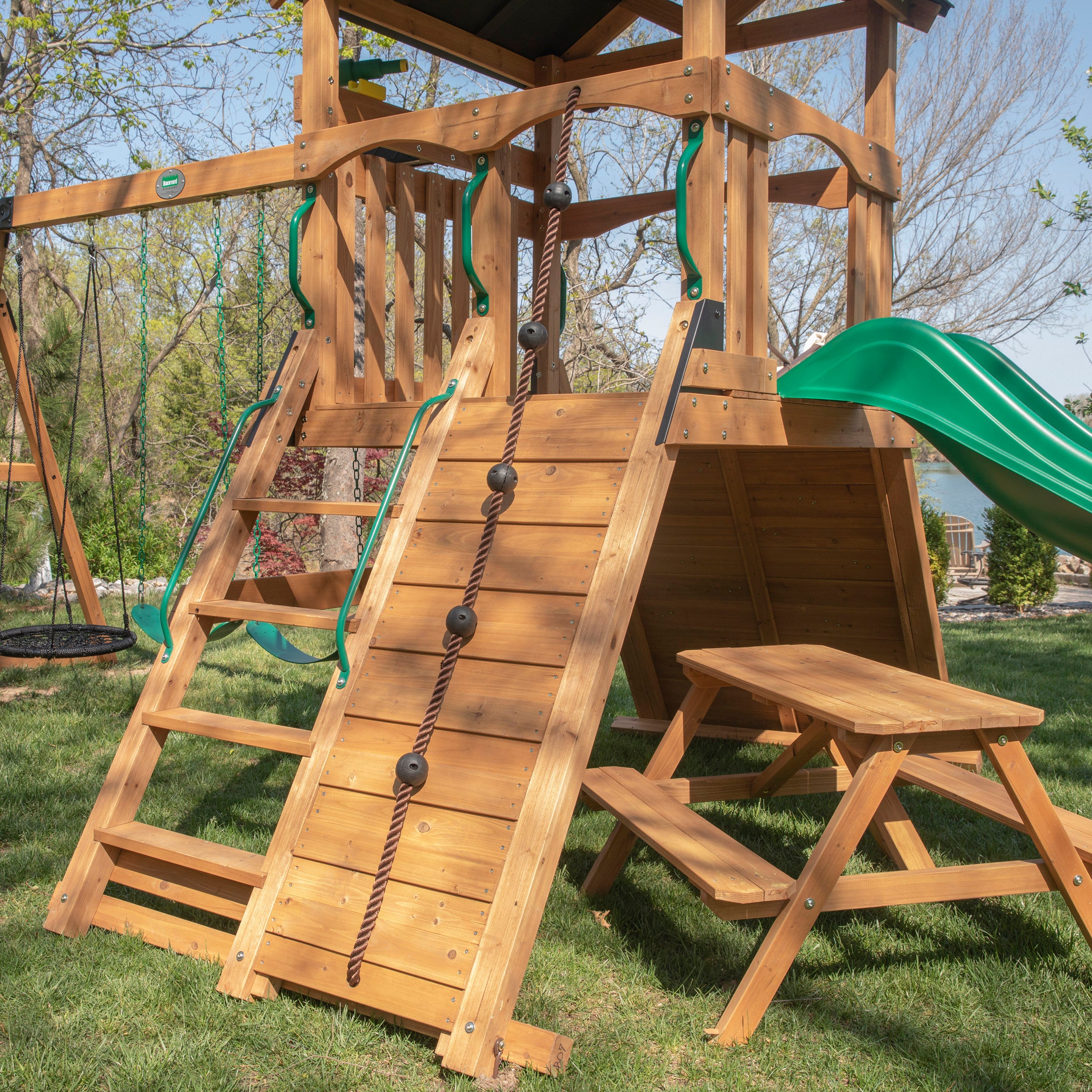 Endeavor II Swing Set Fort