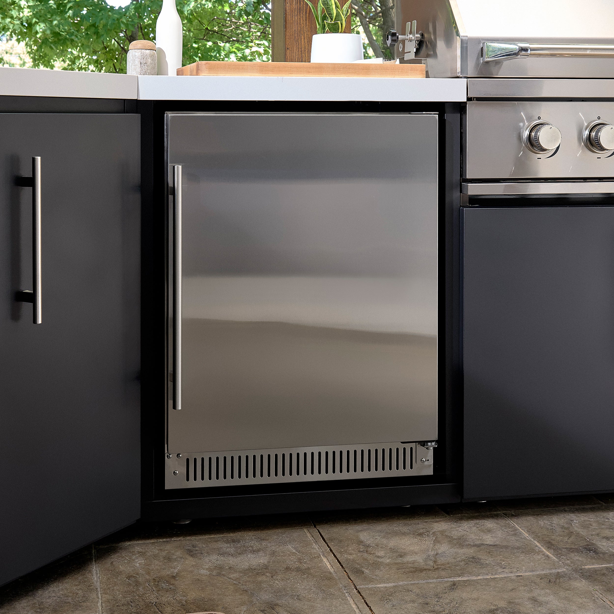 Emory Corner Outdoor Kitchen Island and Bar – Right