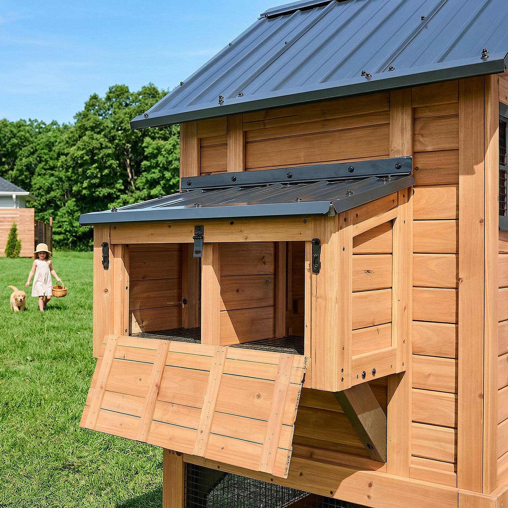 Sweetwater Chicken Coop - Brown