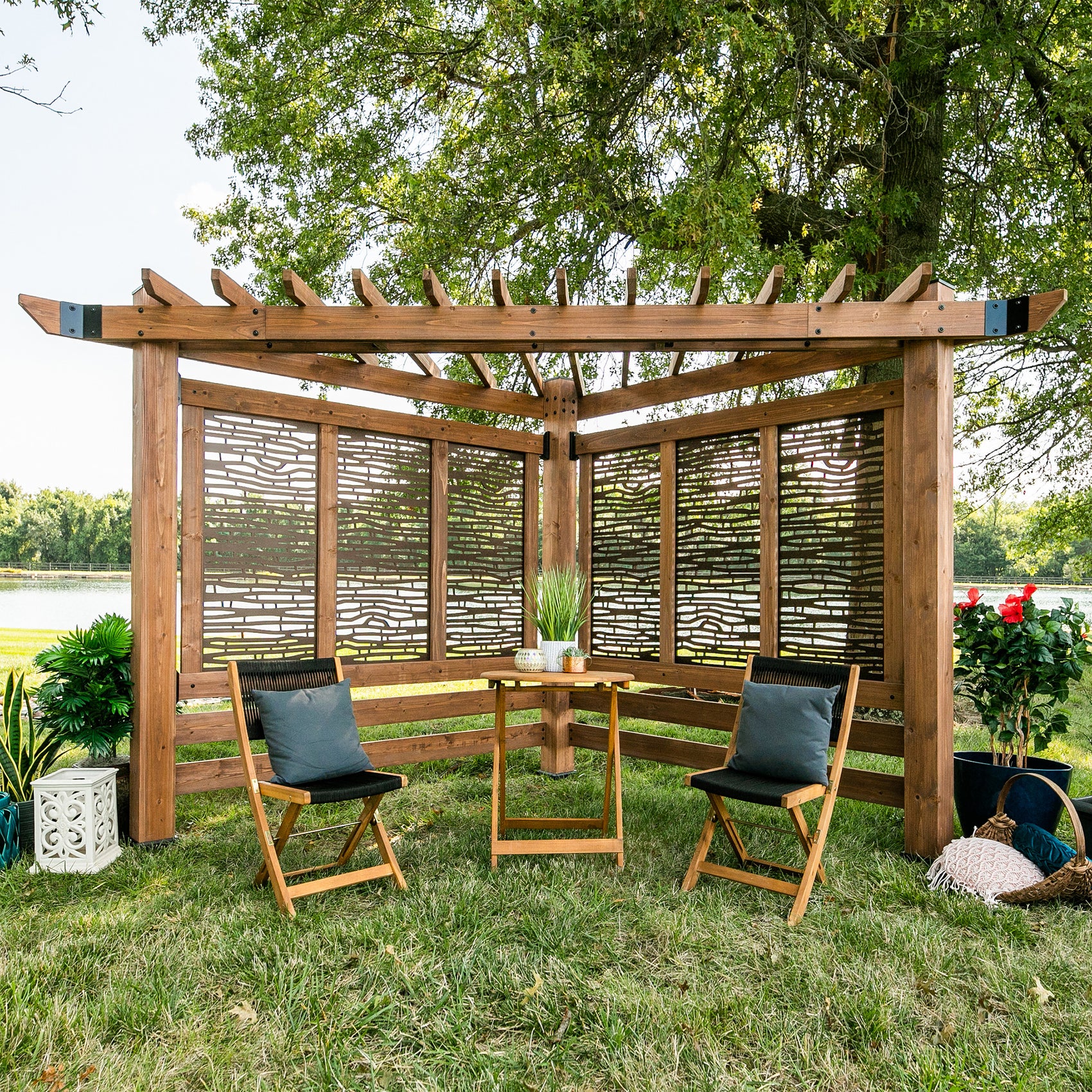 Verona Corner Pergola