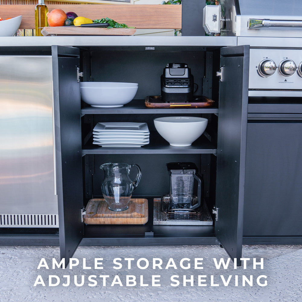 Ample storage with adjustable shelving