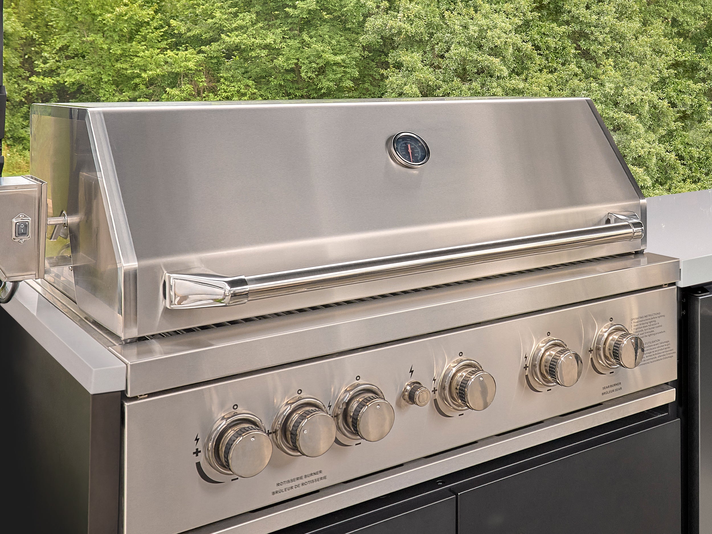 Emory Corner | Outdoor Kitchen Island and Bar with Built-In Grill