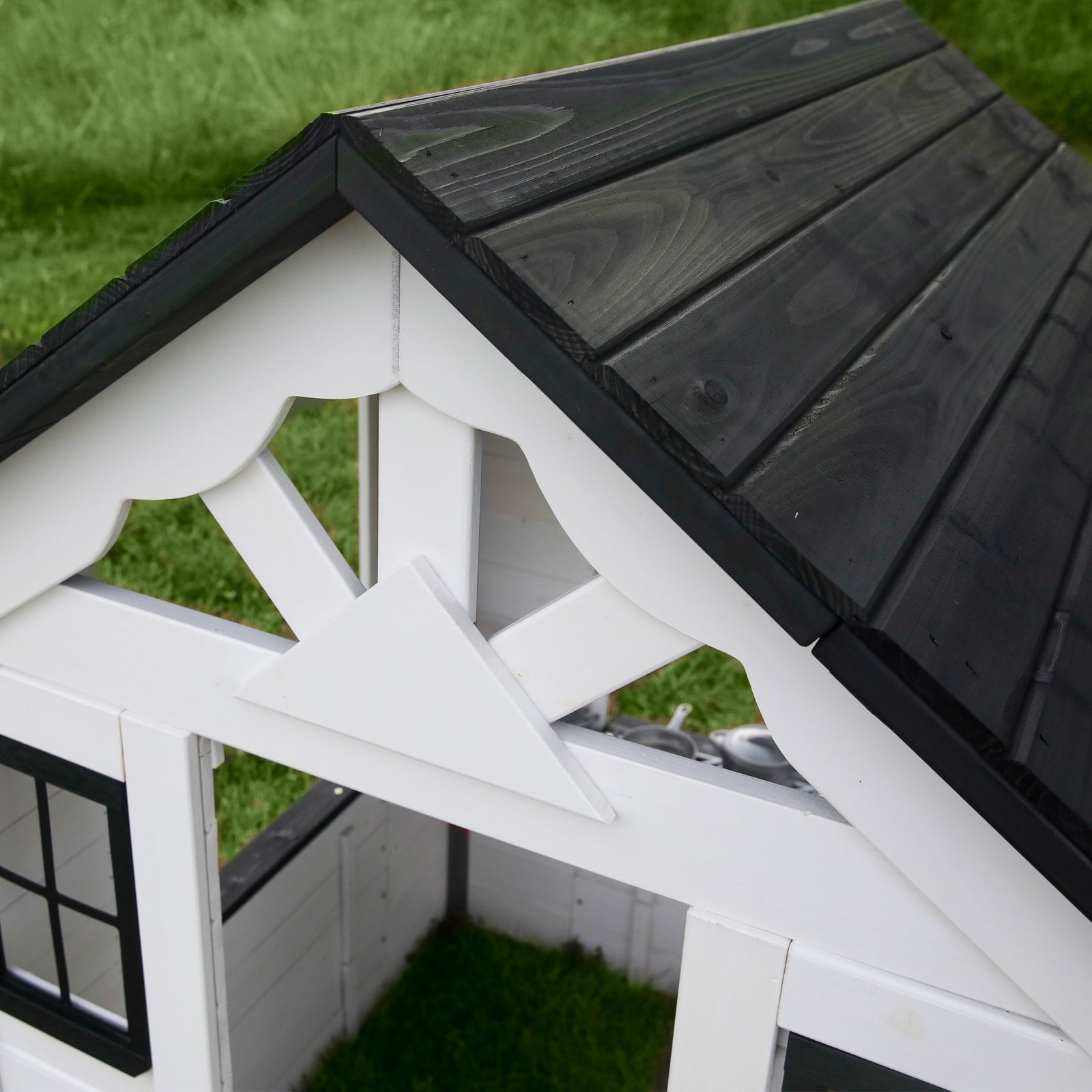 Sweetwater Playhouse White Backyard Discovery